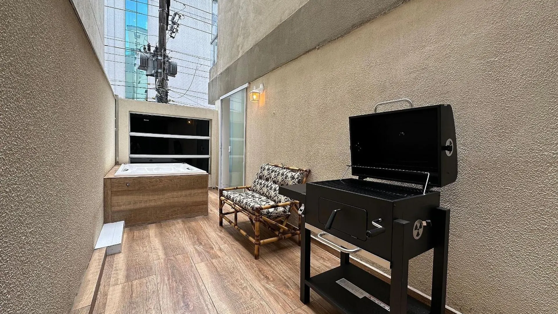 Apartment La02- 2 Suites +1Quarto | Jacuzzi | Churrasqueira Balneario Camboriu